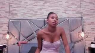 petiite-hot