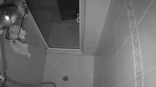 voyeurcam-baileybase-shower