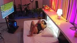 voyeurcam-jb-office-1
