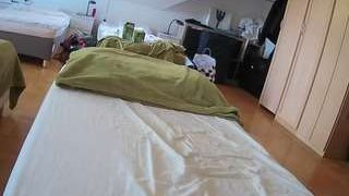 voyeurcam-julmodels-bed-1