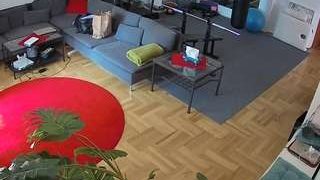 voyeurcam-julmodels-living-2