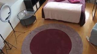 voyeurcam-julmodels-whitebed-1