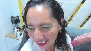 luna-naughty1
