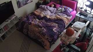 voyeurcam-hornyhostel-01