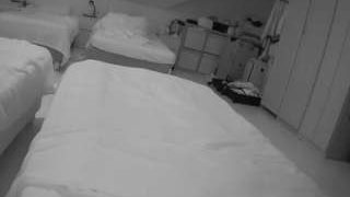 voyeurcam-julmodels-bed-1