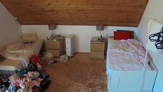 voyeurcam-julmodels-whitebed-3